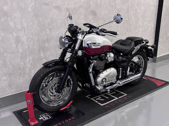 TRIUMPH BONNEVILLE SPEEDMASTER 
